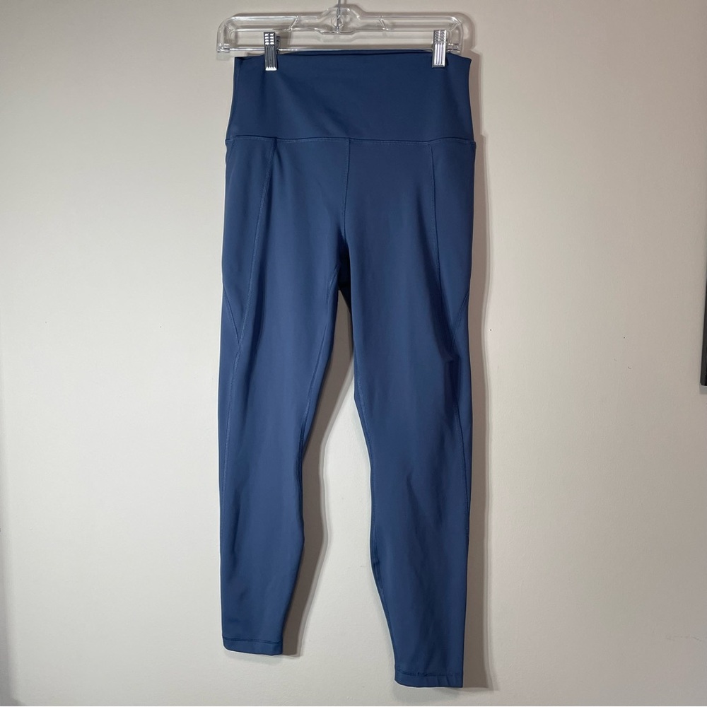 Velocity Slate Blue Leggings~ Size Large‎ ~
Yoga or Workout wear